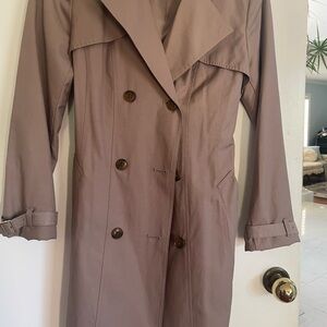 Women’s Double-Breasted Trench Coat - Taupe